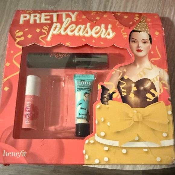 Benefit Cosmetics Mini Samples - Picture 1 of 2